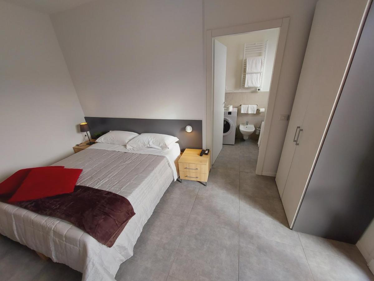 Residenza Delizia Camere & Appartamenti "Residenze Del Cuore" Verona Exterior foto
